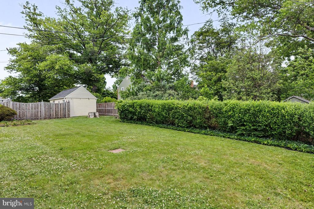602 MEADOW LANE