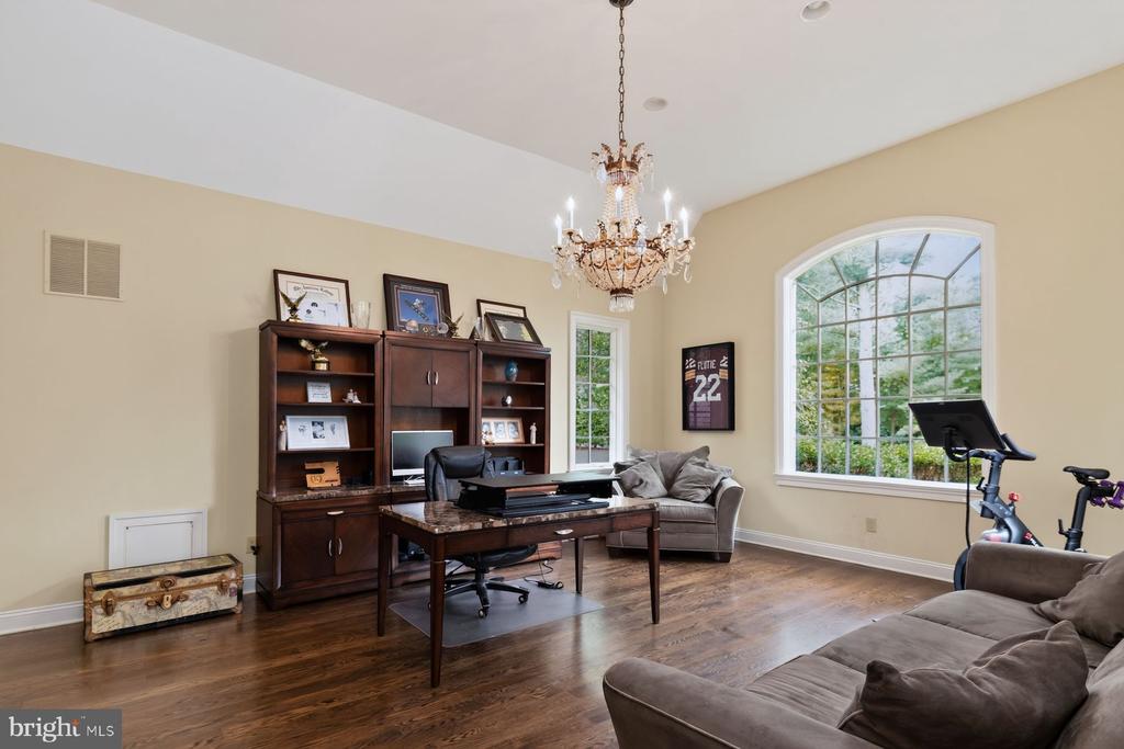 1424 EVANS ROAD