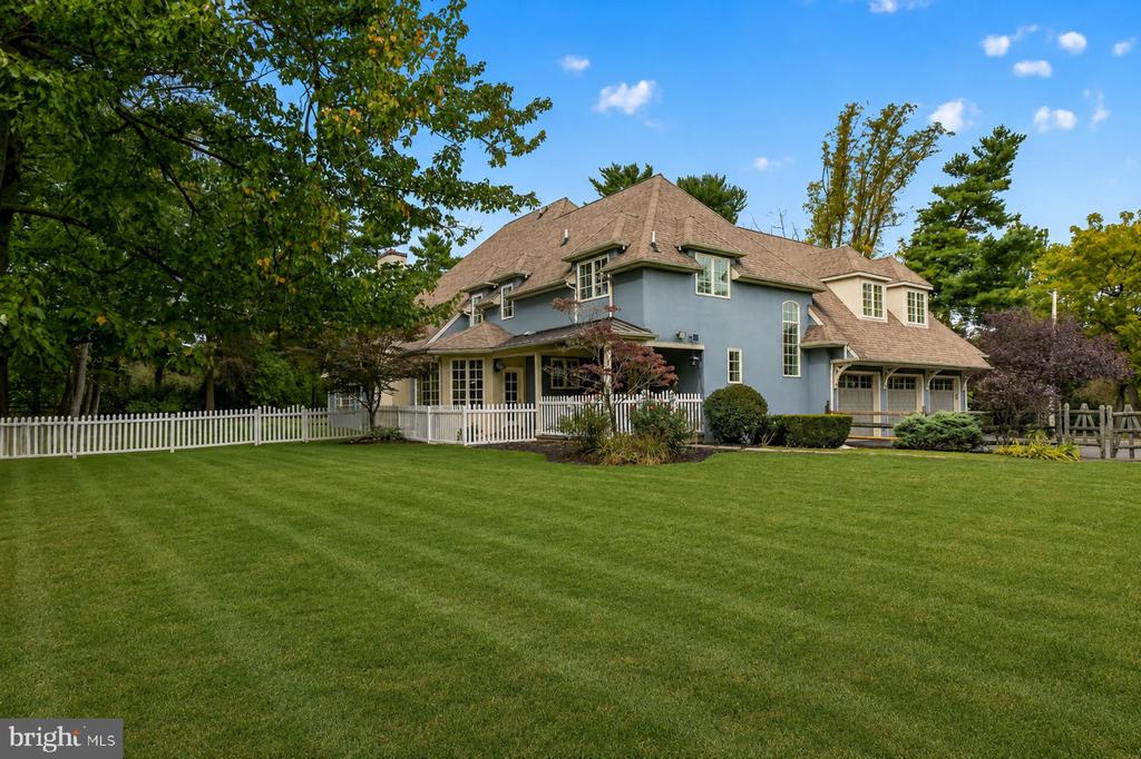 1424 EVANS ROAD