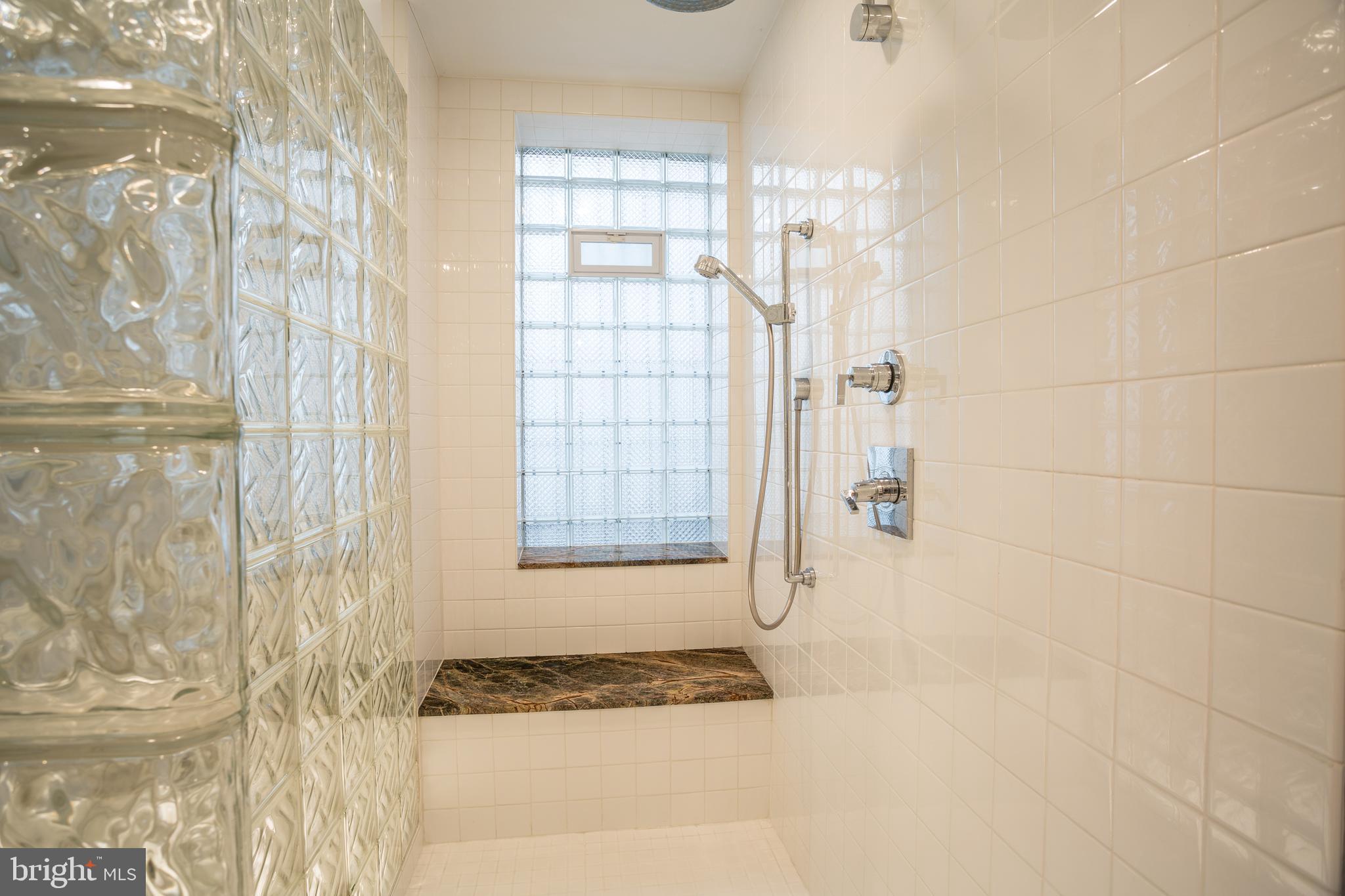1831 Spruce STREET Unit: 1