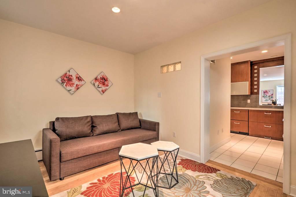 1831 Spruce STREET Unit: 2