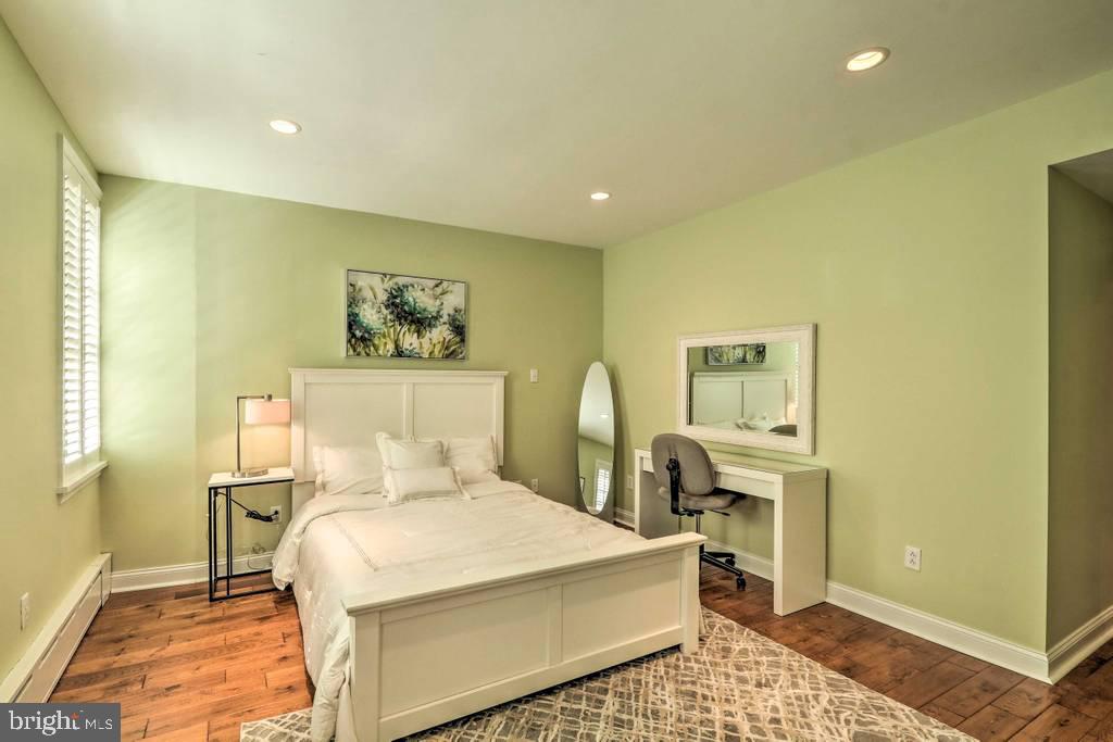 1831 Spruce STREET Unit: 2