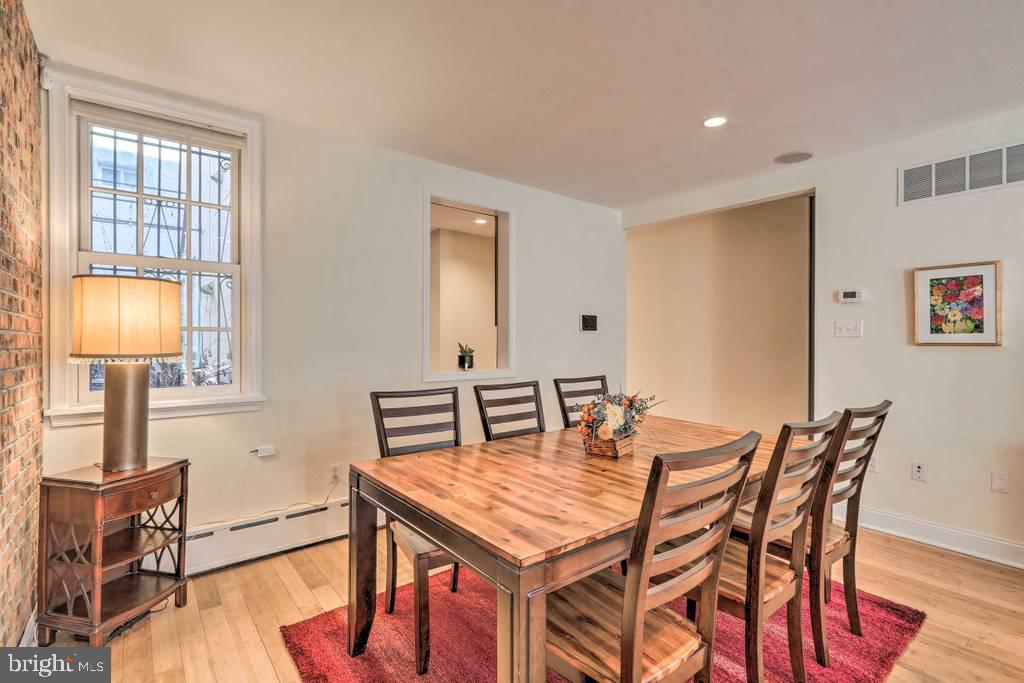 1831 Spruce STREET Unit: 2