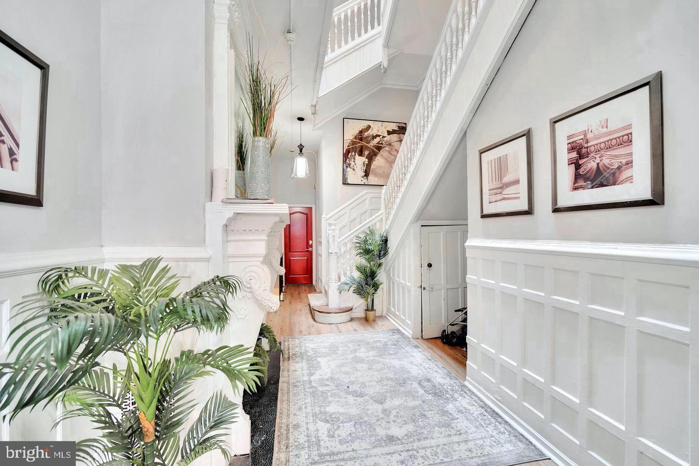 2134 Spruce STREET Unit: 2