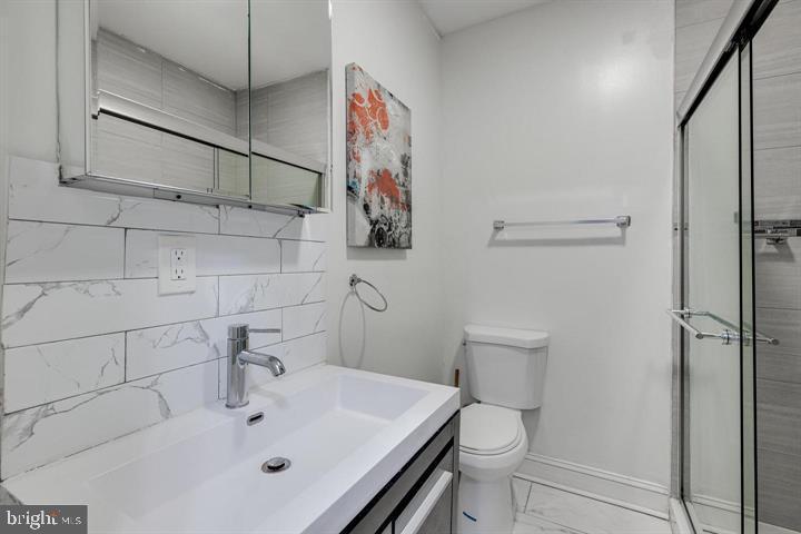 2134 Spruce STREET Unit: 2