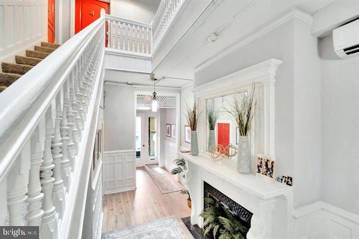 2134 Spruce STREET Unit: 2