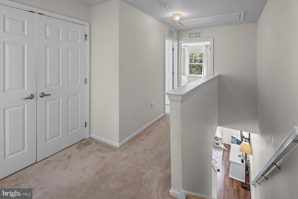 3735 Palisades Dr