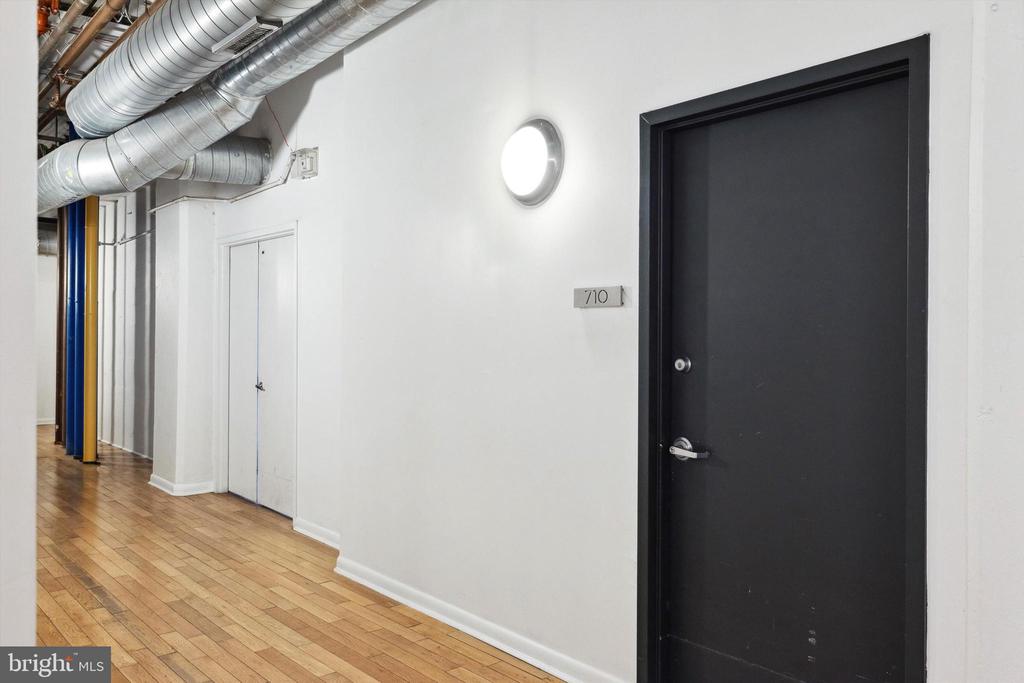 2200-28 Arch St #710