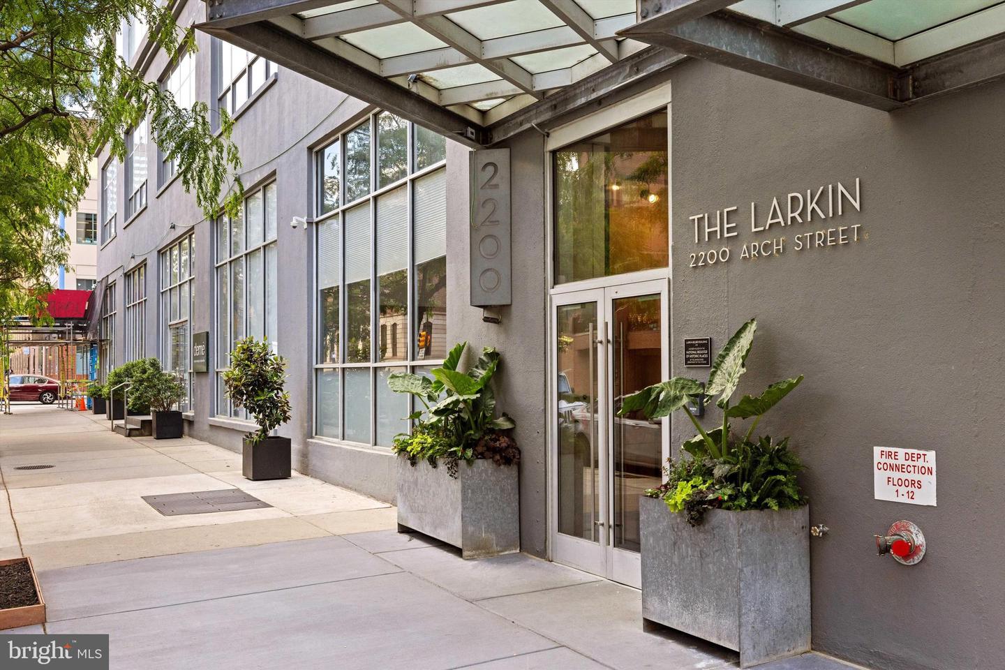 2200-28 Arch St #710