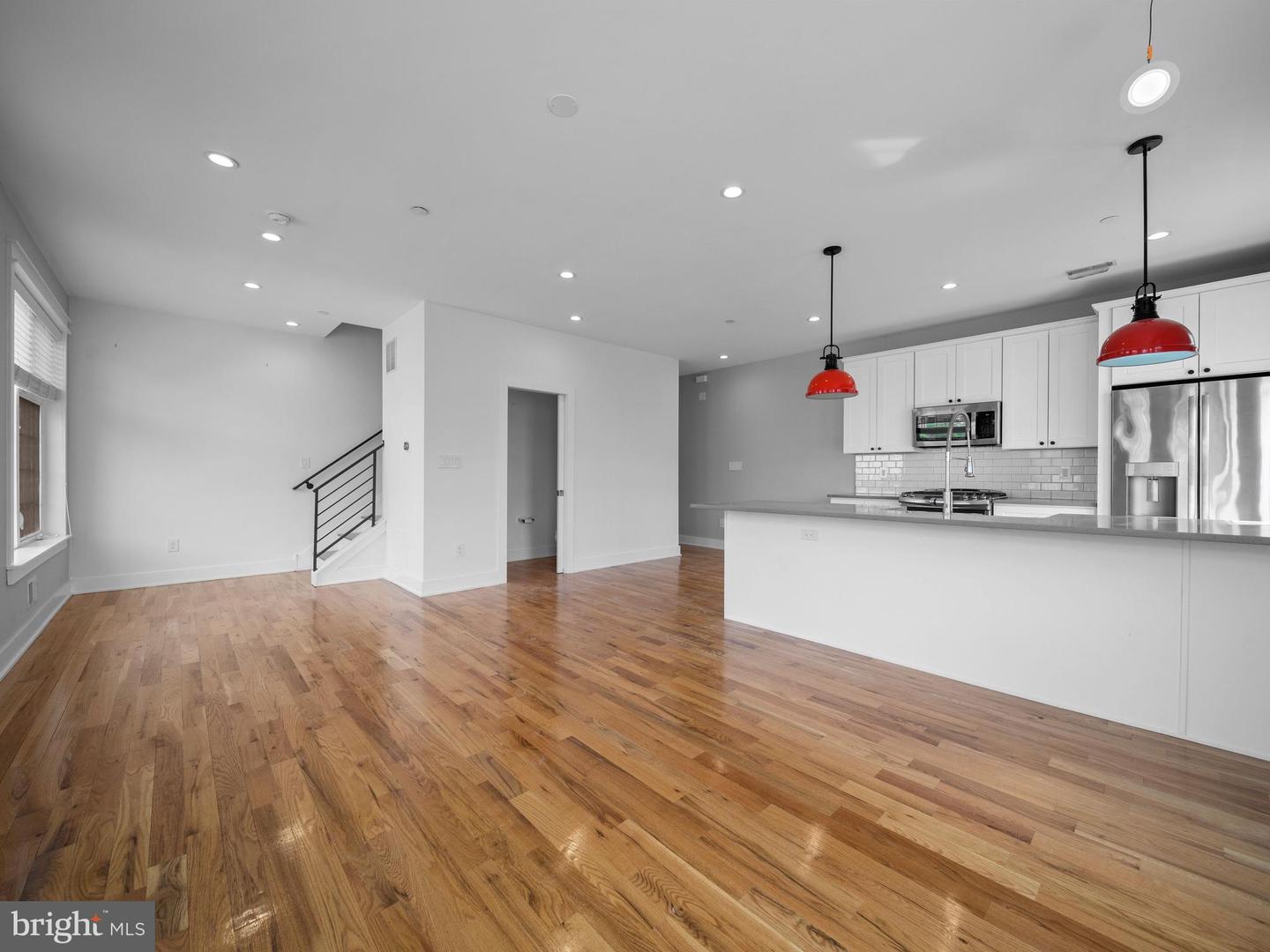 106-112-12 W Jefferson St #2