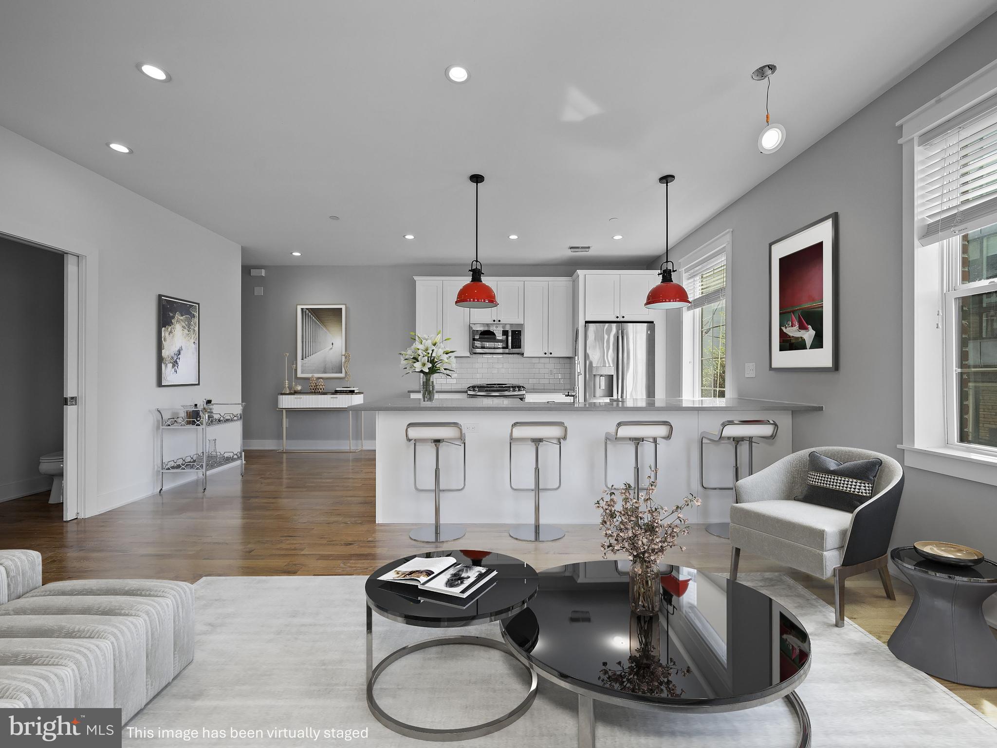106-112-12 W Jefferson St #2