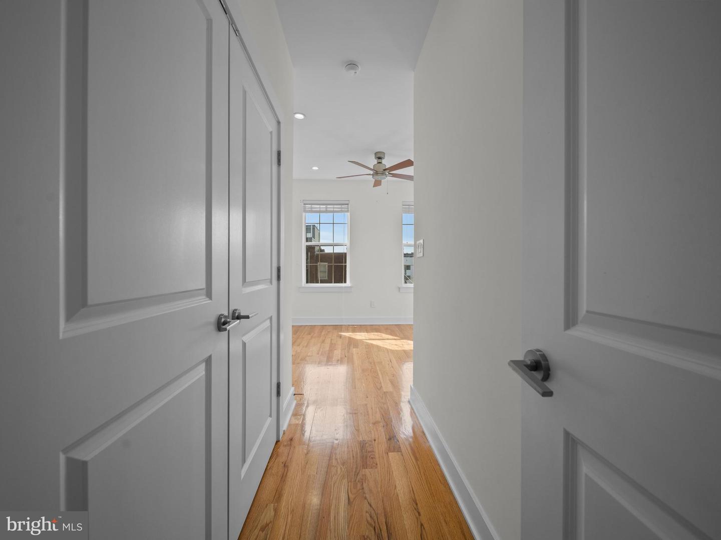 106-112-12 W Jefferson St #2