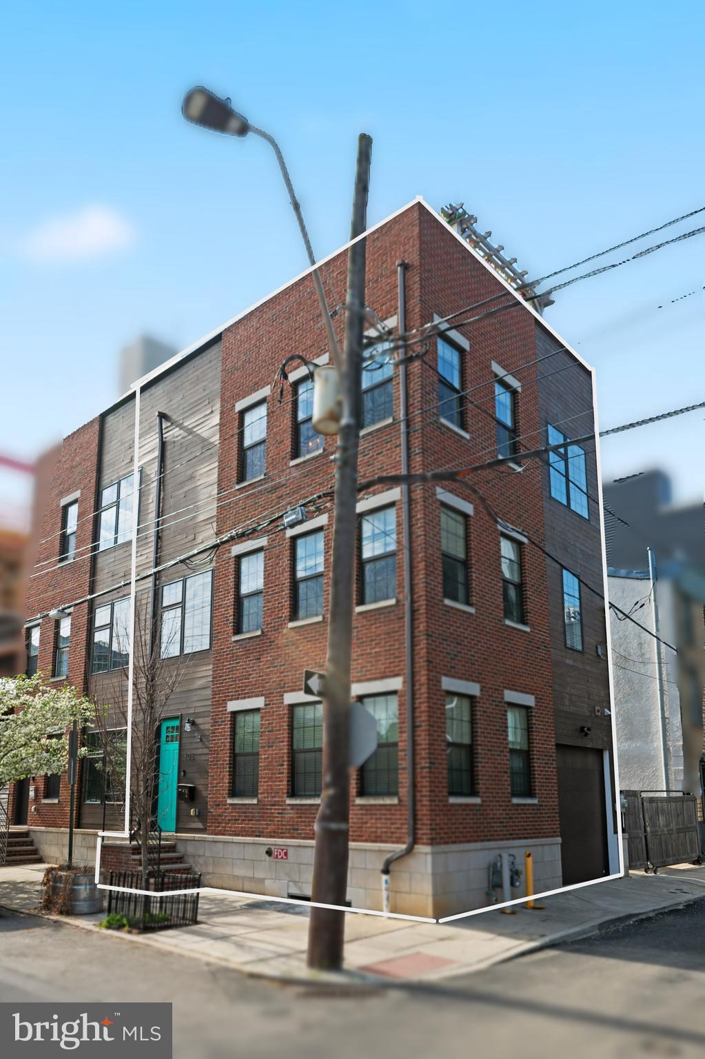 106-112-12 W Jefferson St #2