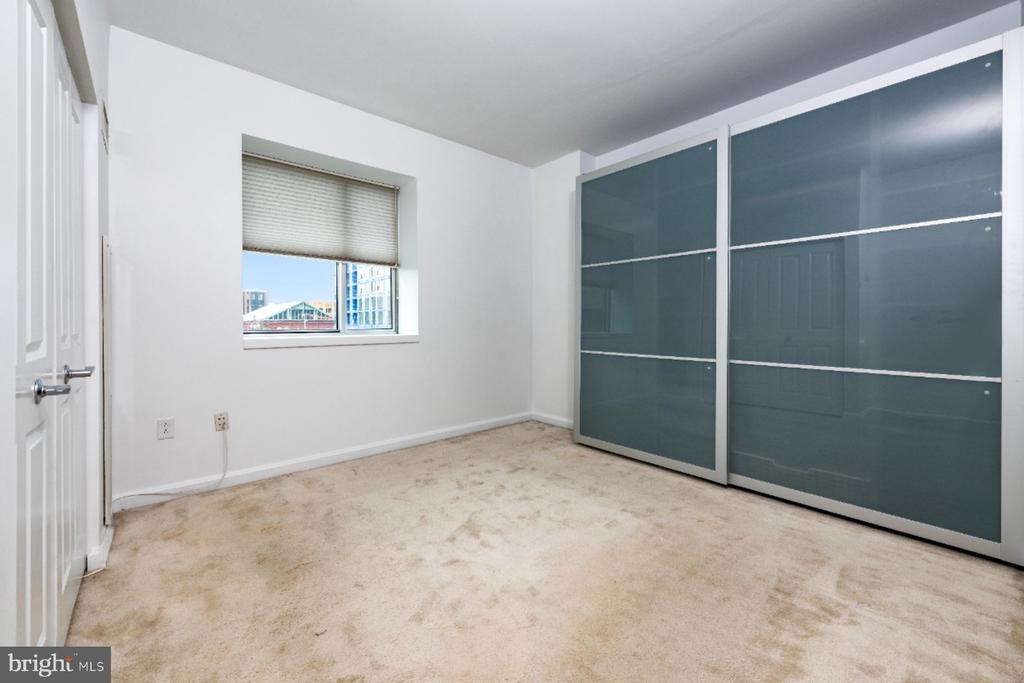 901 N Penn St #R305