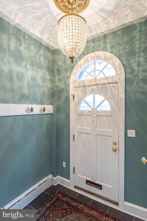 1831 Mutli-Unit Spruce Street