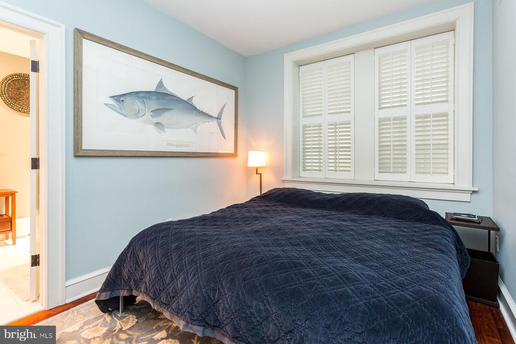 1831 Mutli-Unit Spruce Street