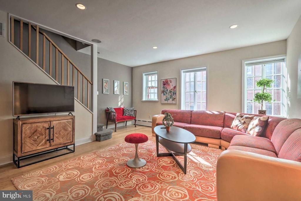 1831 Mutli-Unit Spruce Street