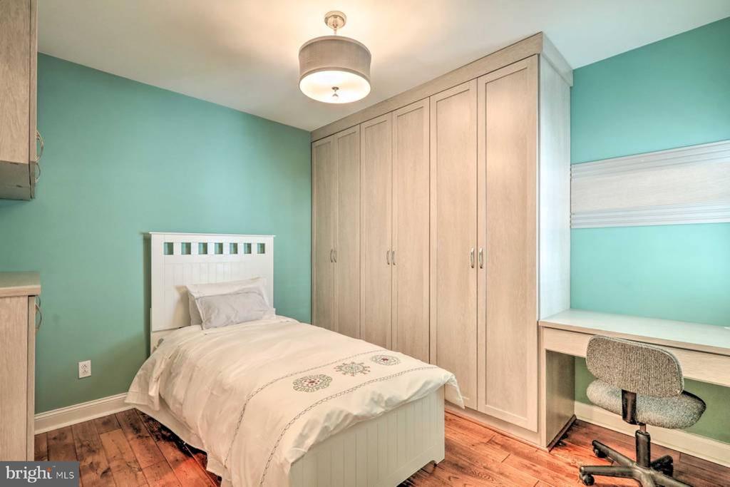 1831 Mutli-Unit Spruce Street