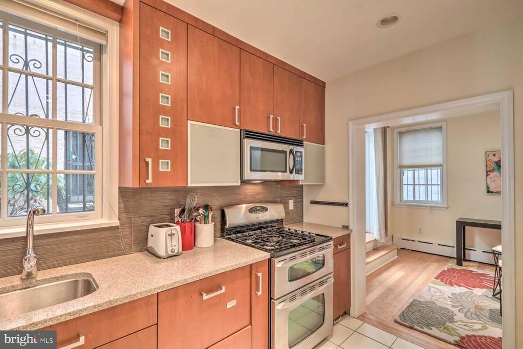 1831 Mutli-Unit Spruce Street