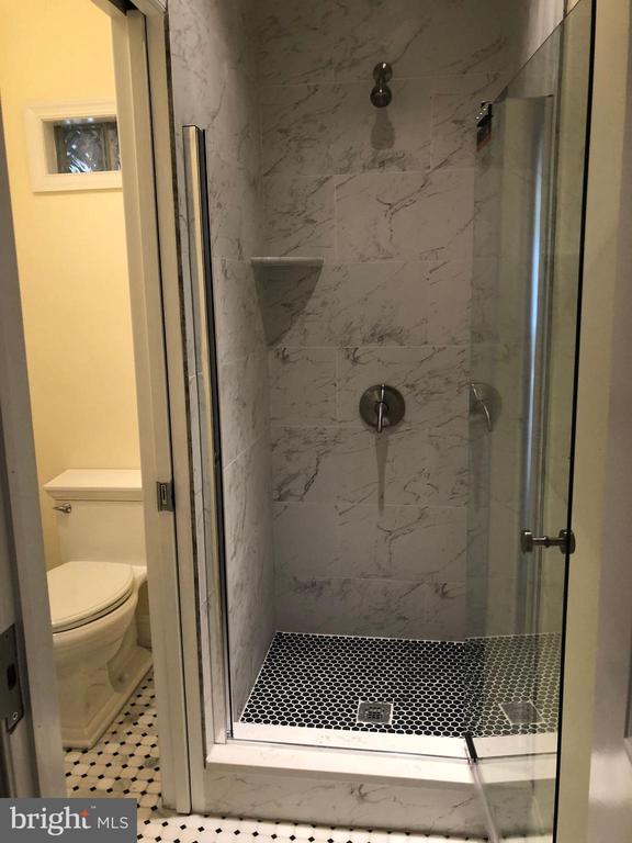 1831 Mutli-Unit Spruce Street