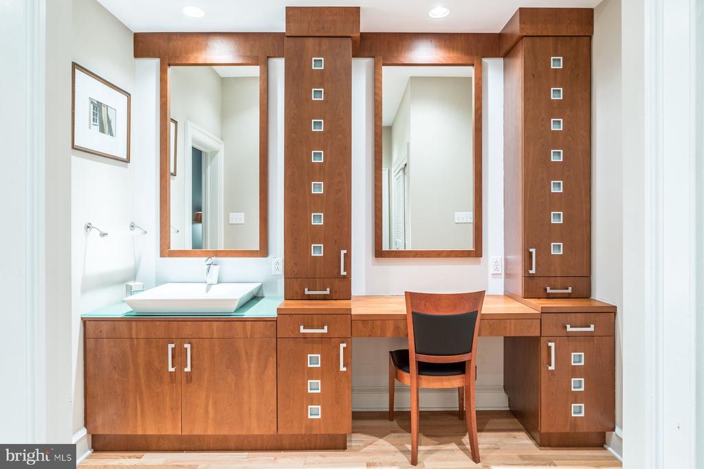 1831 Mutli-Unit Spruce Street