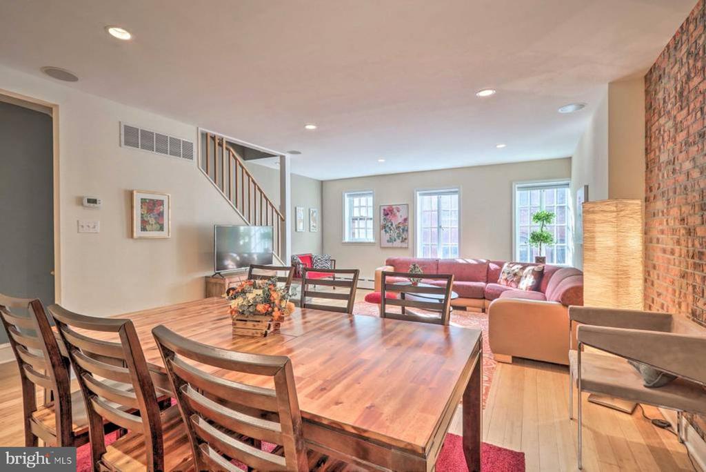 1831 Mutli-Unit Spruce Street