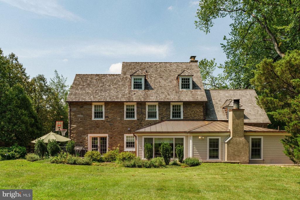 210 WHITEMARSH