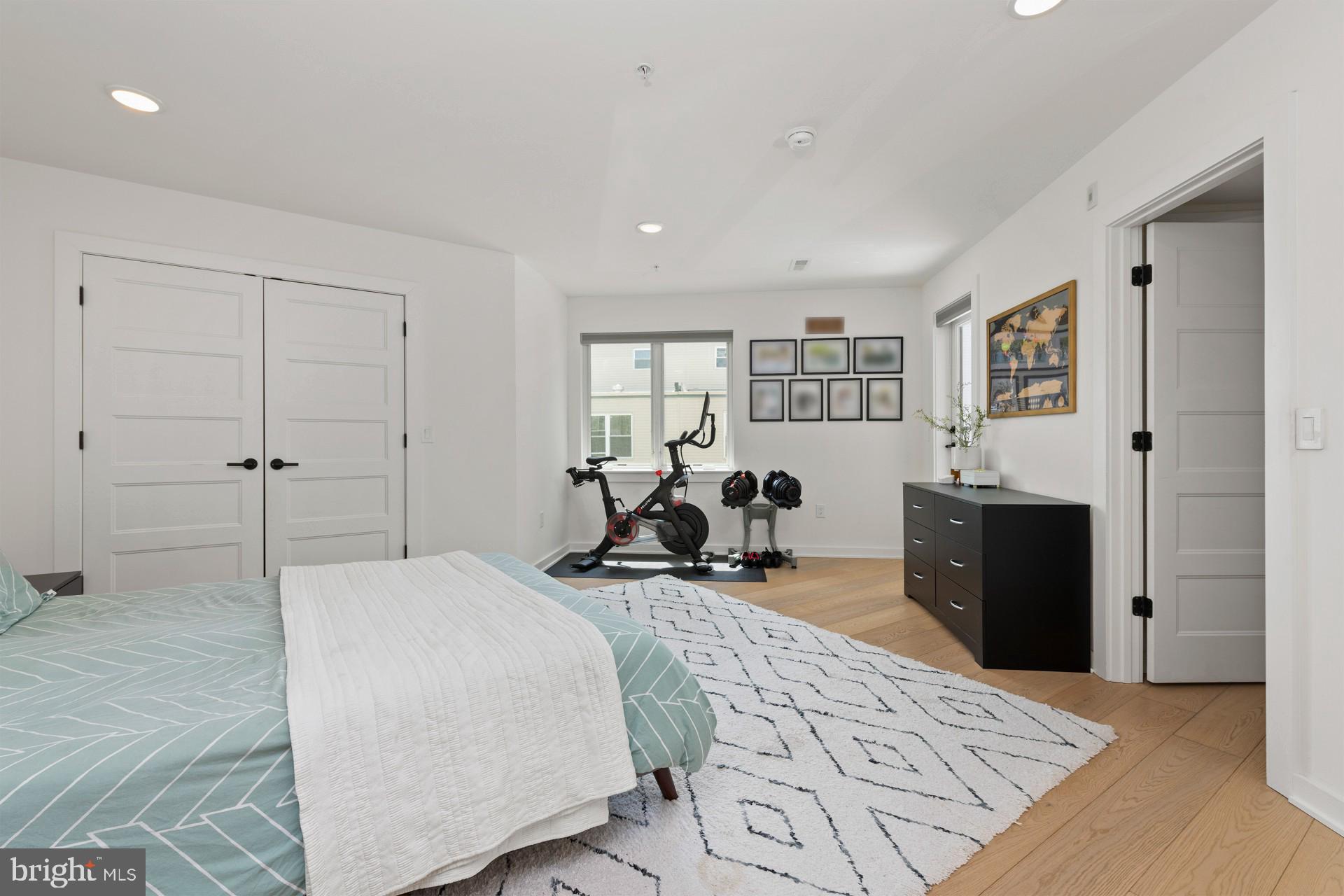 1716 CAMBRIDGE STREET 3