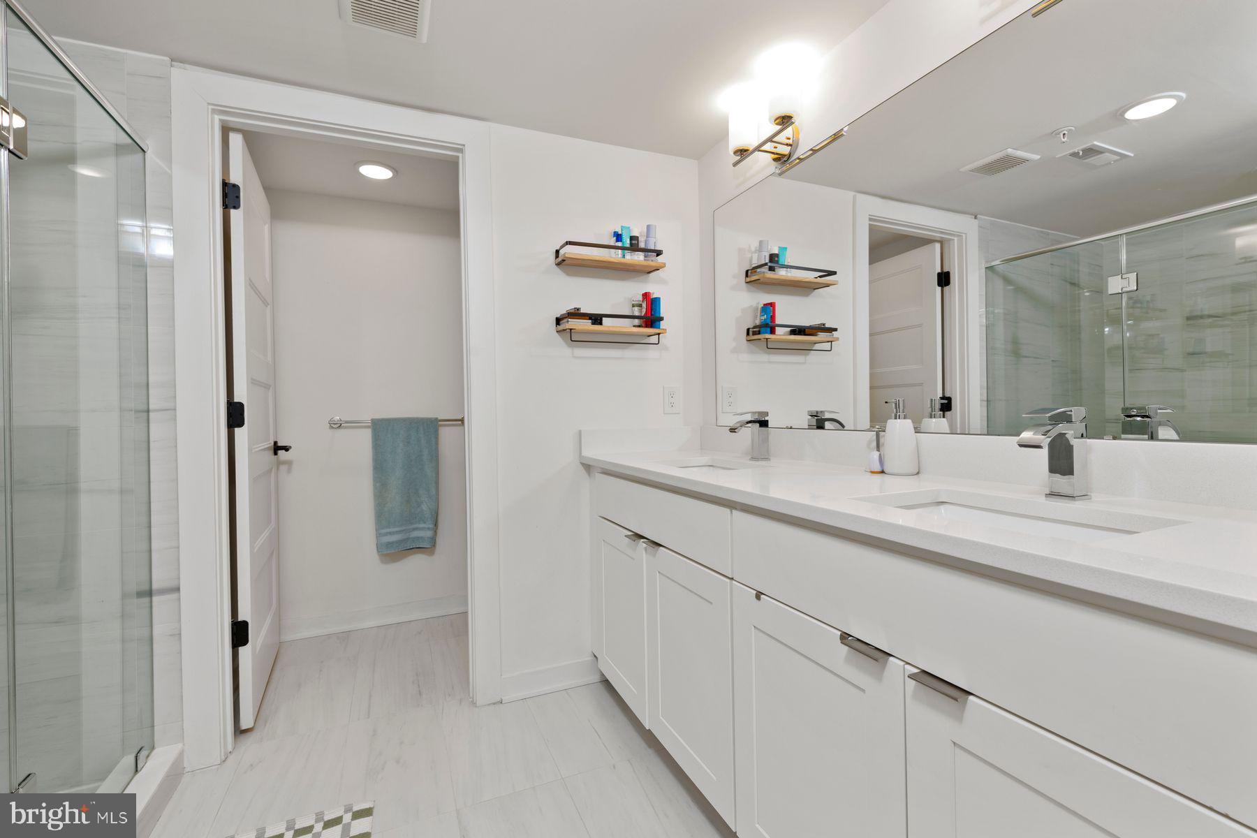 1716 CAMBRIDGE STREET 3