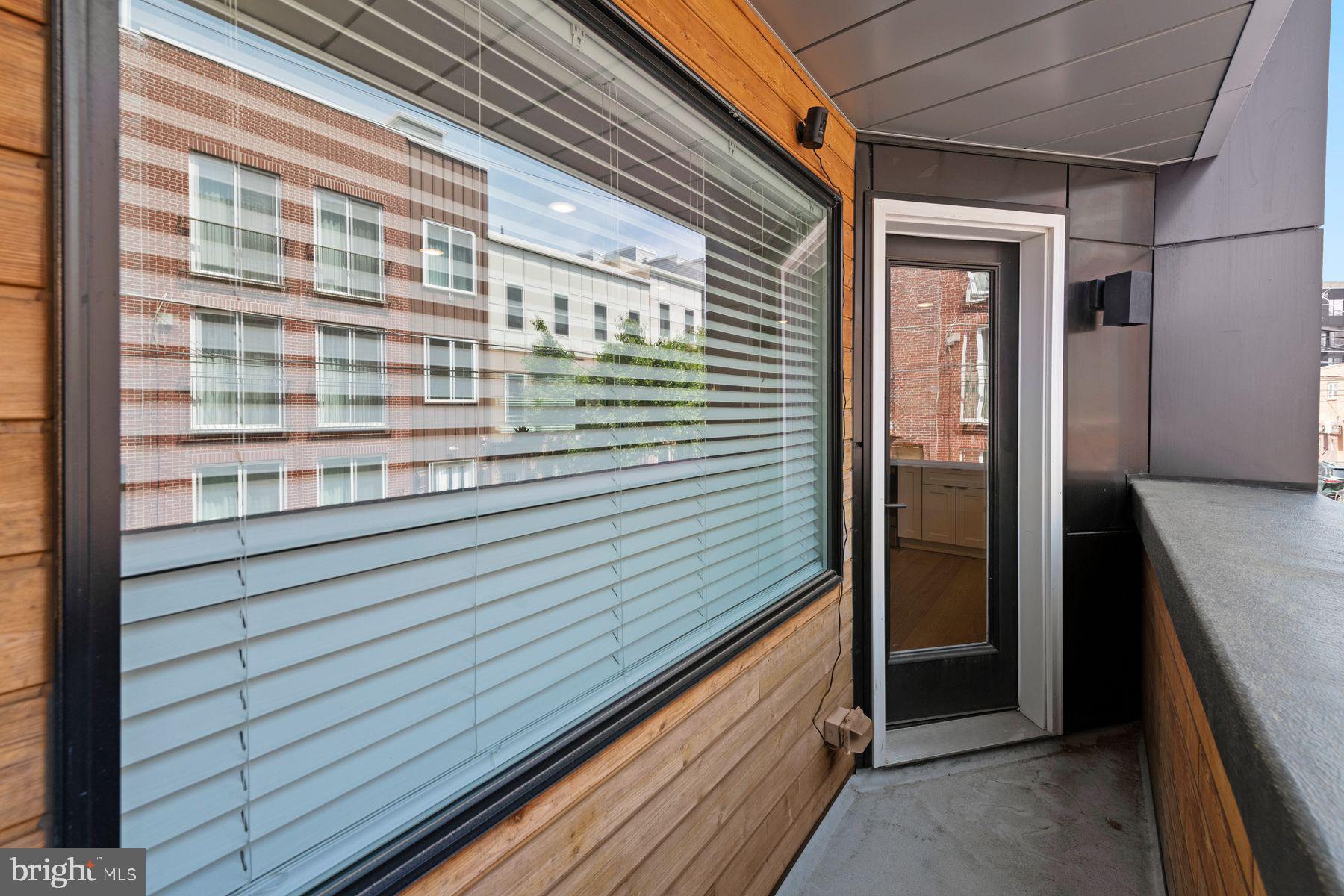 1716 CAMBRIDGE STREET 3