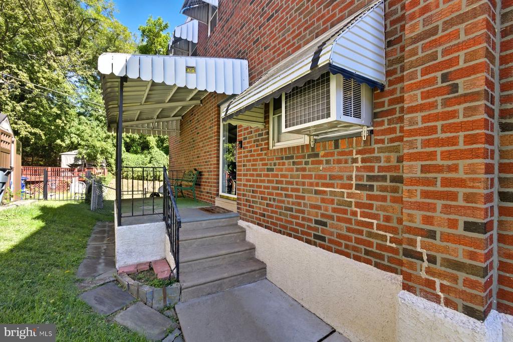 706 HAGNER STREET