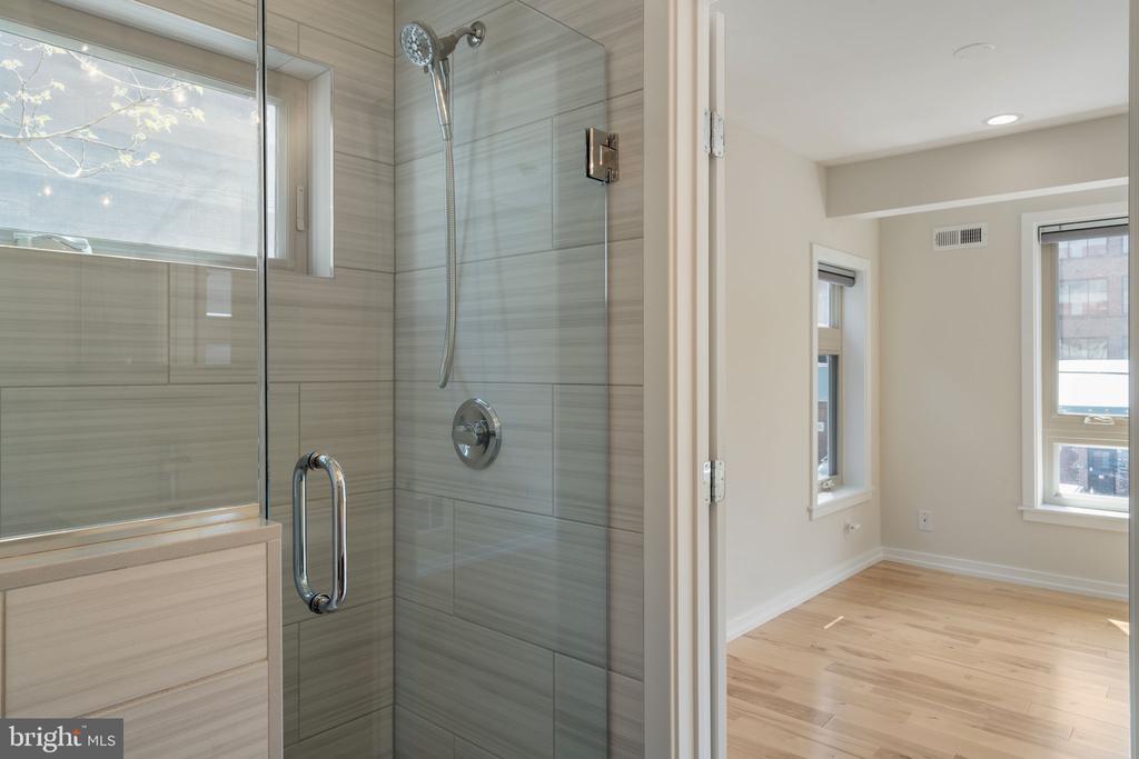 1013 S 12TH STREET 00 3