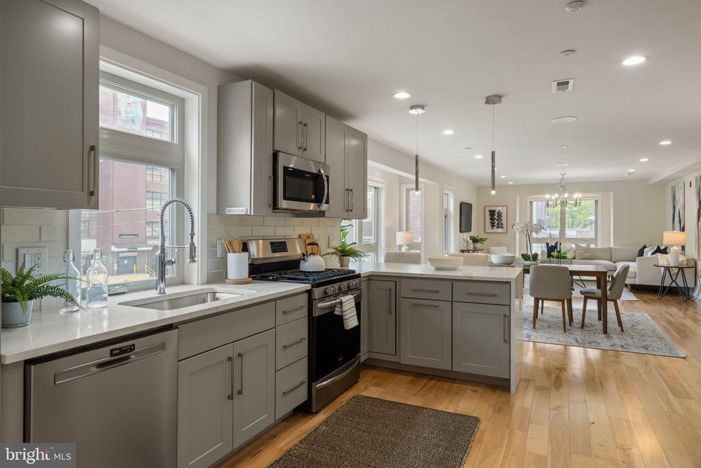 1013 S 12TH STREET 00 3