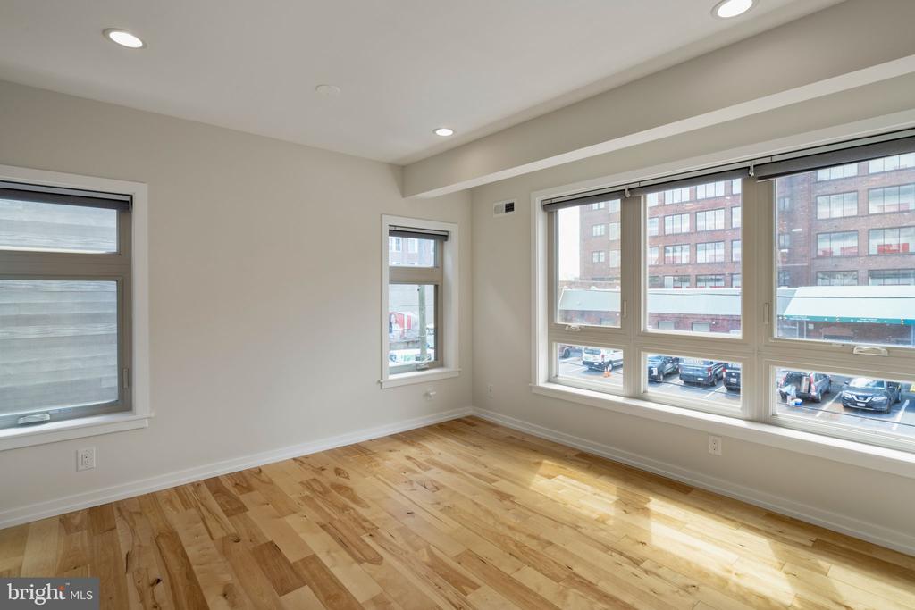 1013 S 12TH STREET 00 3