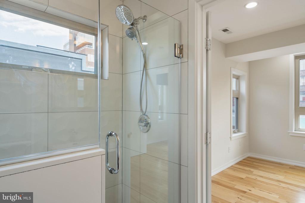 1013 S 12TH STREET 00 3