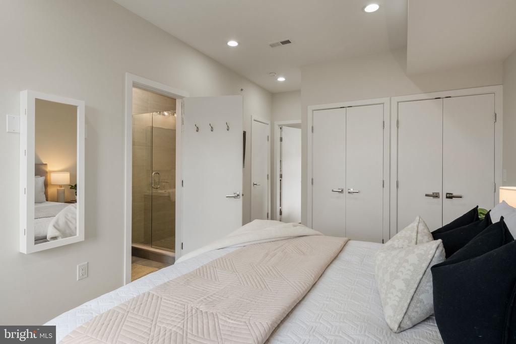 1013 S 12TH STREET 00 3