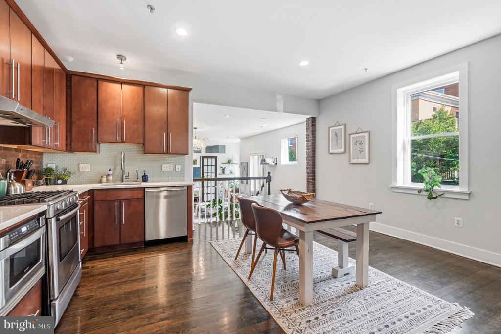 733 S 12TH STREET 200