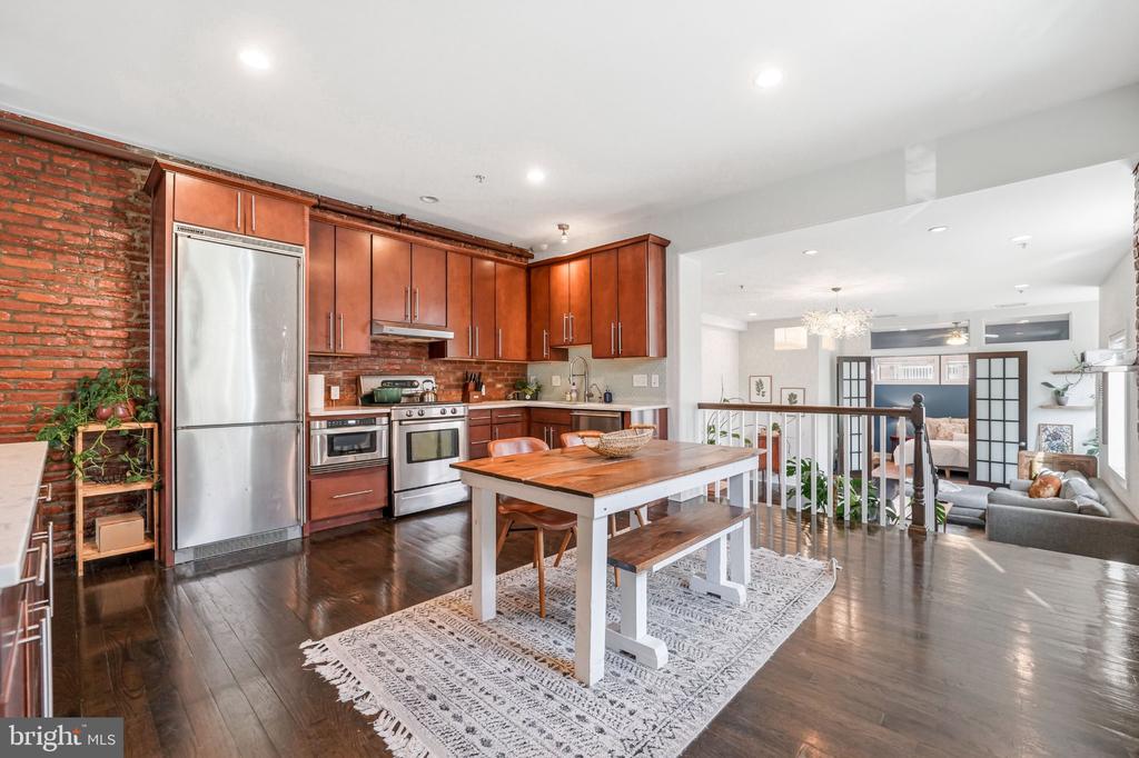 733 S 12TH STREET 200
