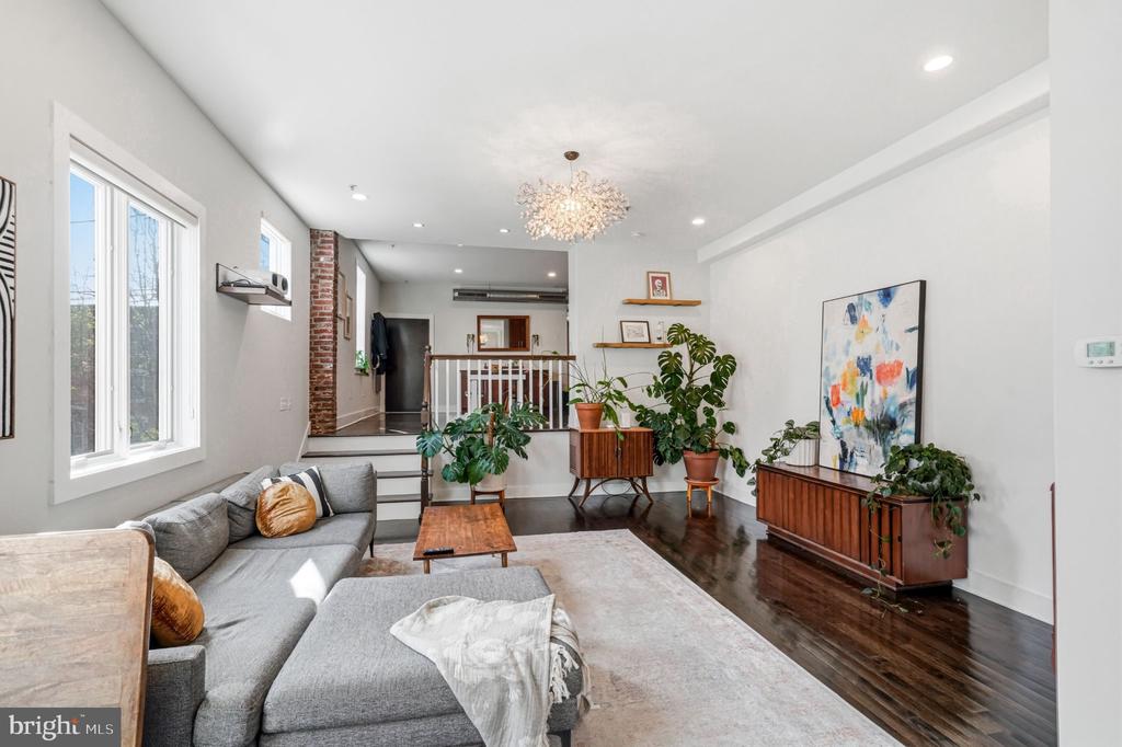 733 S 12TH STREET 200