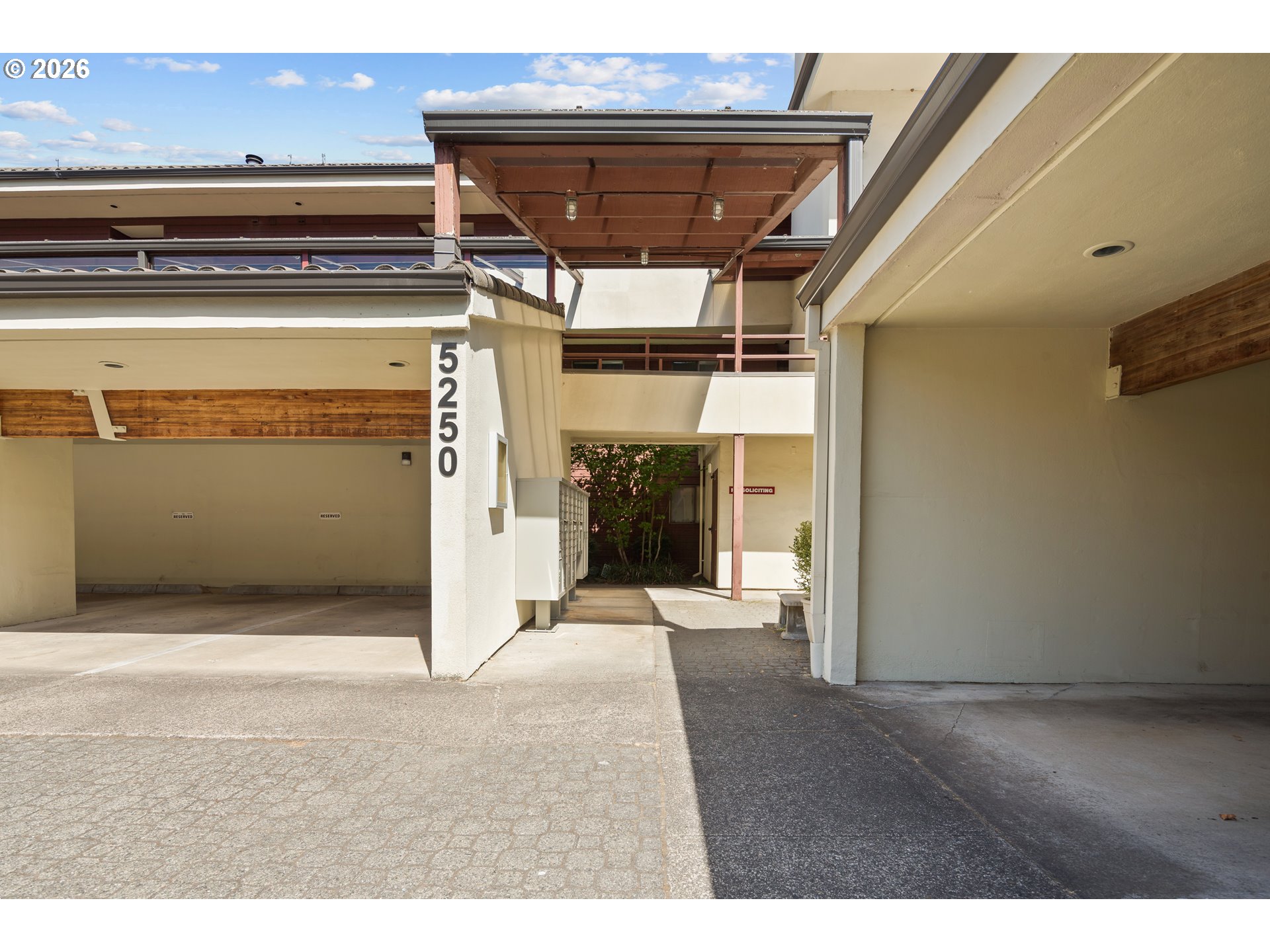 5250 S LANDING DR 105B1