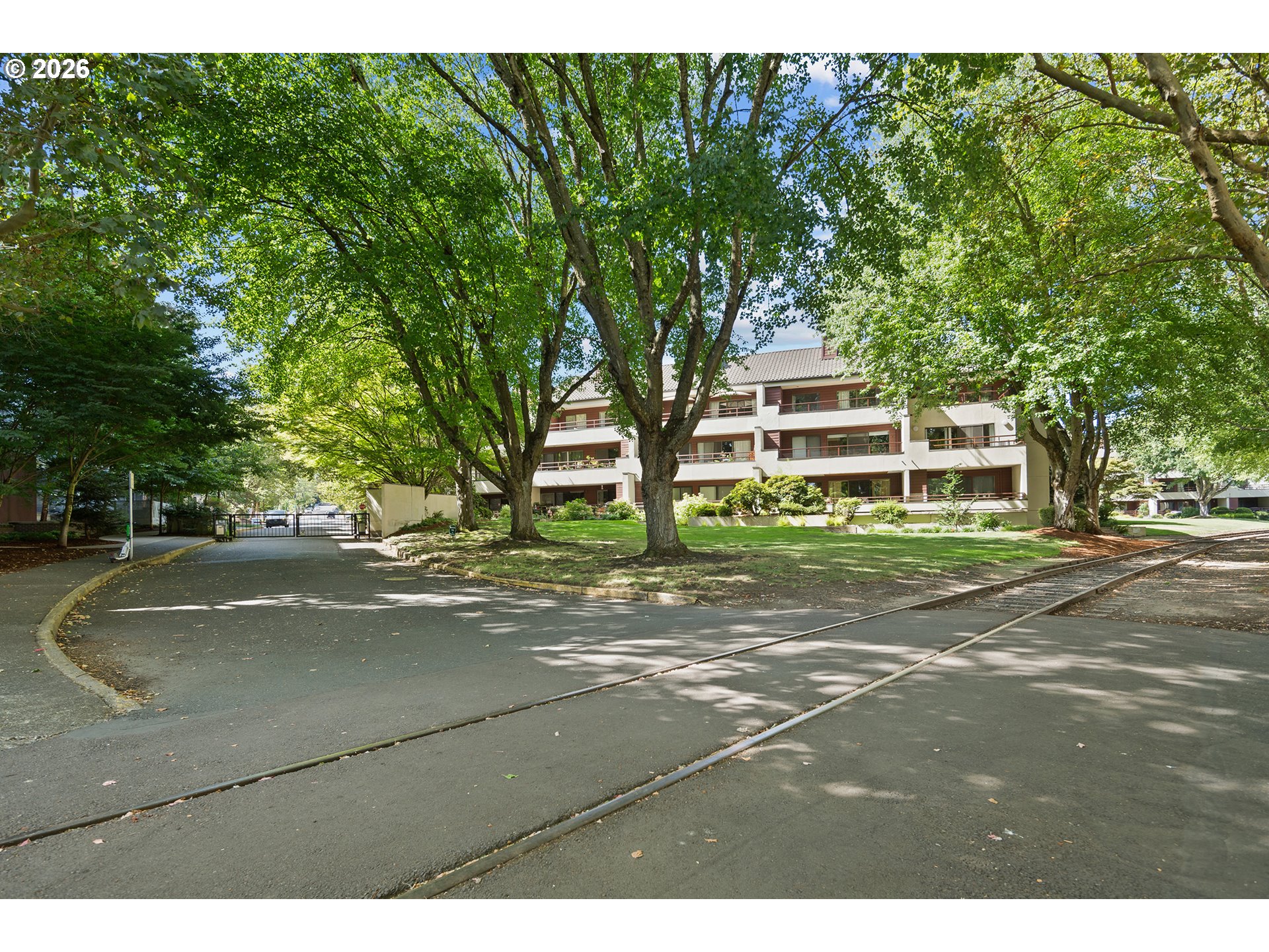 5250 S LANDING DR 105B1