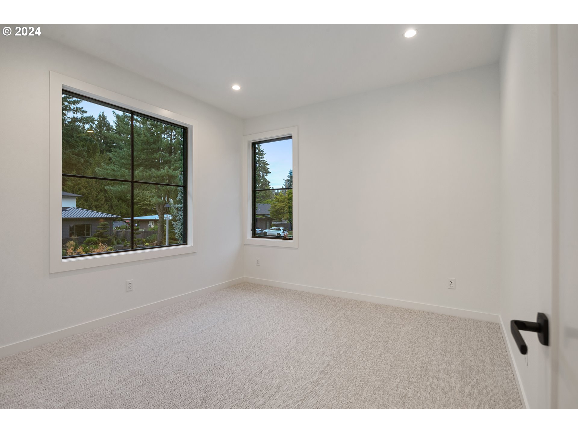 18015 CARDINAL DR