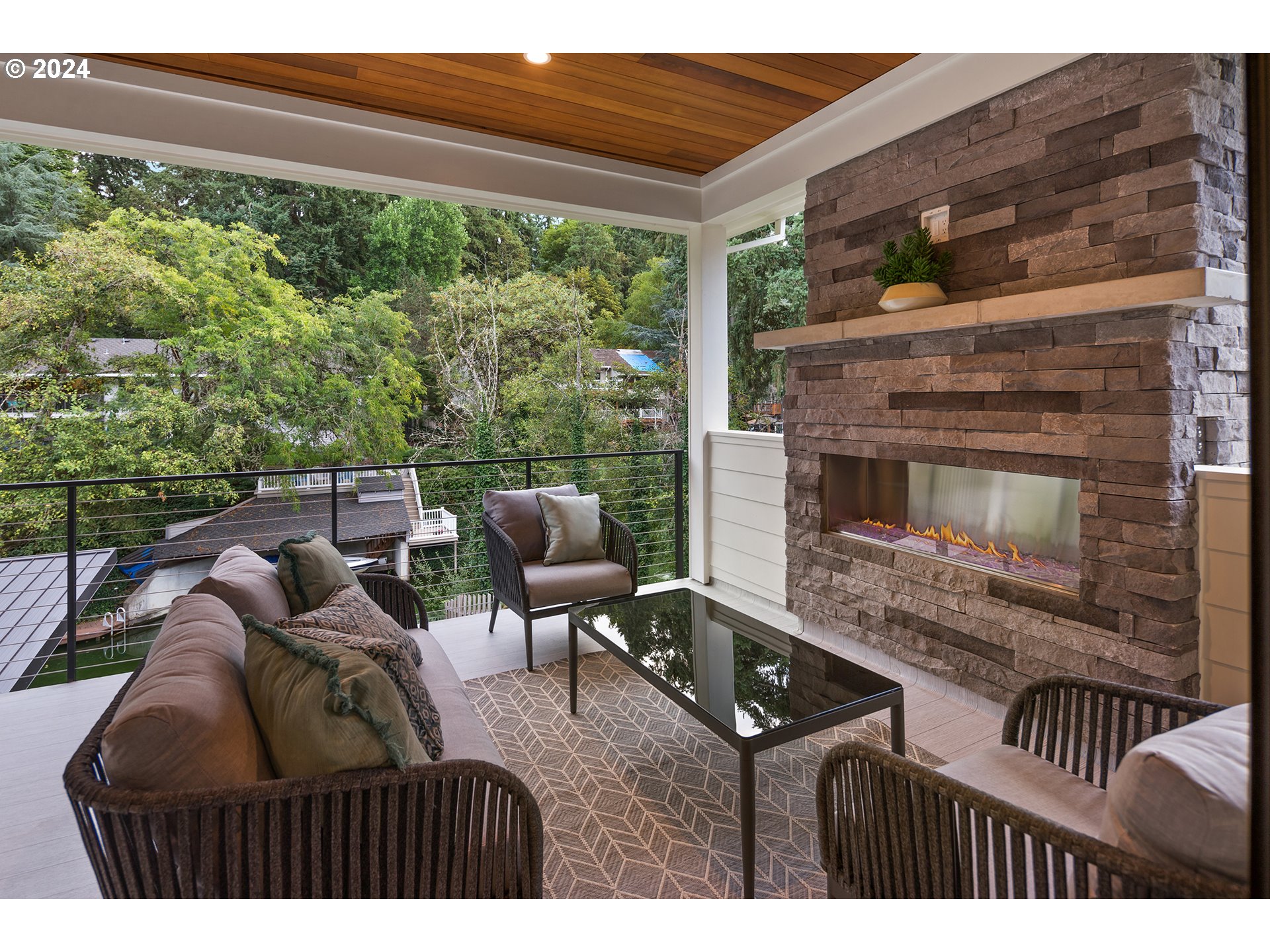 18015 CARDINAL DR