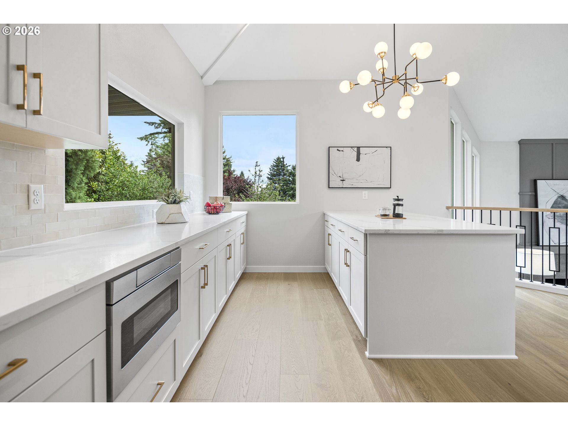 1410 WOODLAND TER