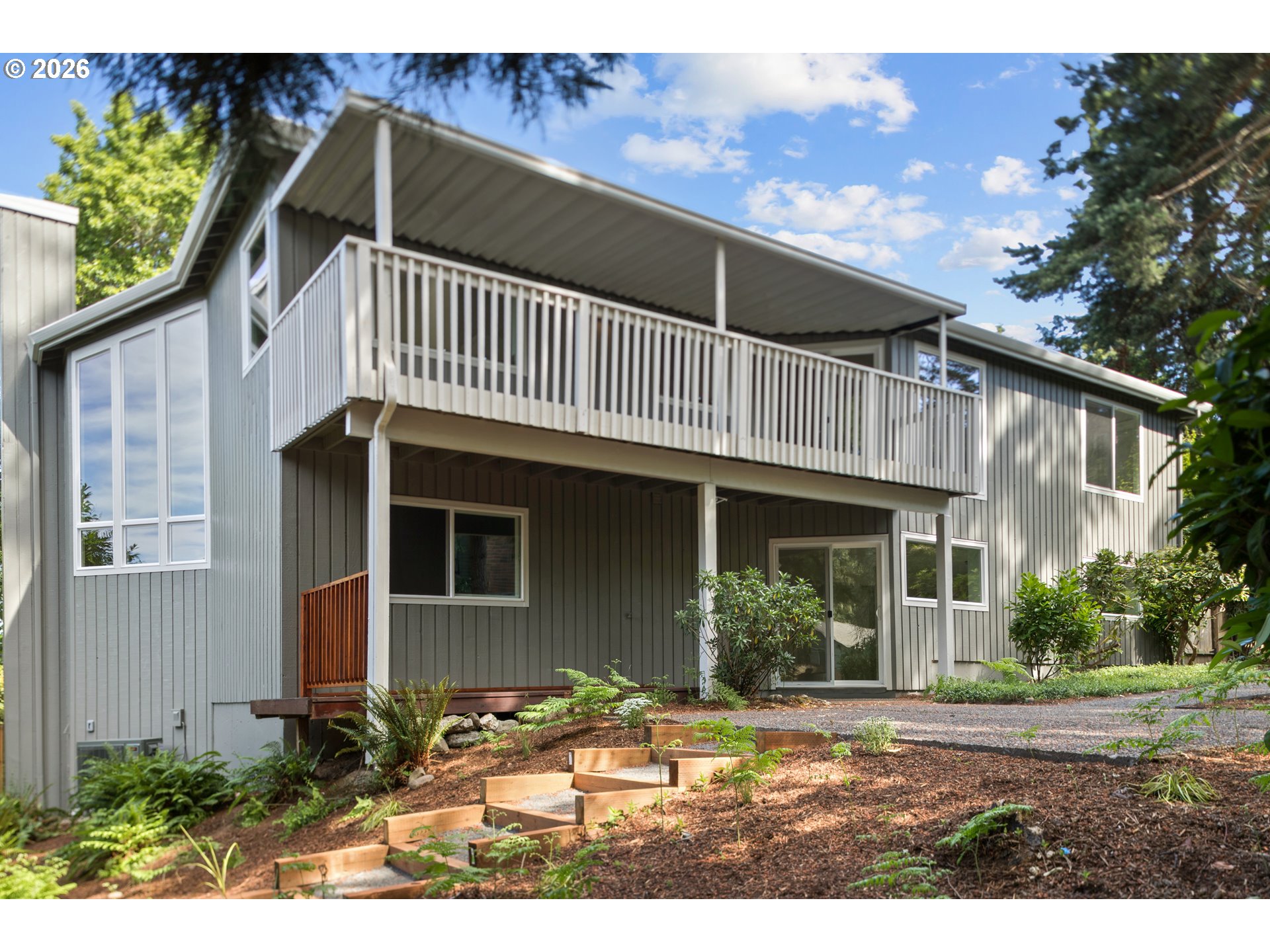 1410 WOODLAND TER