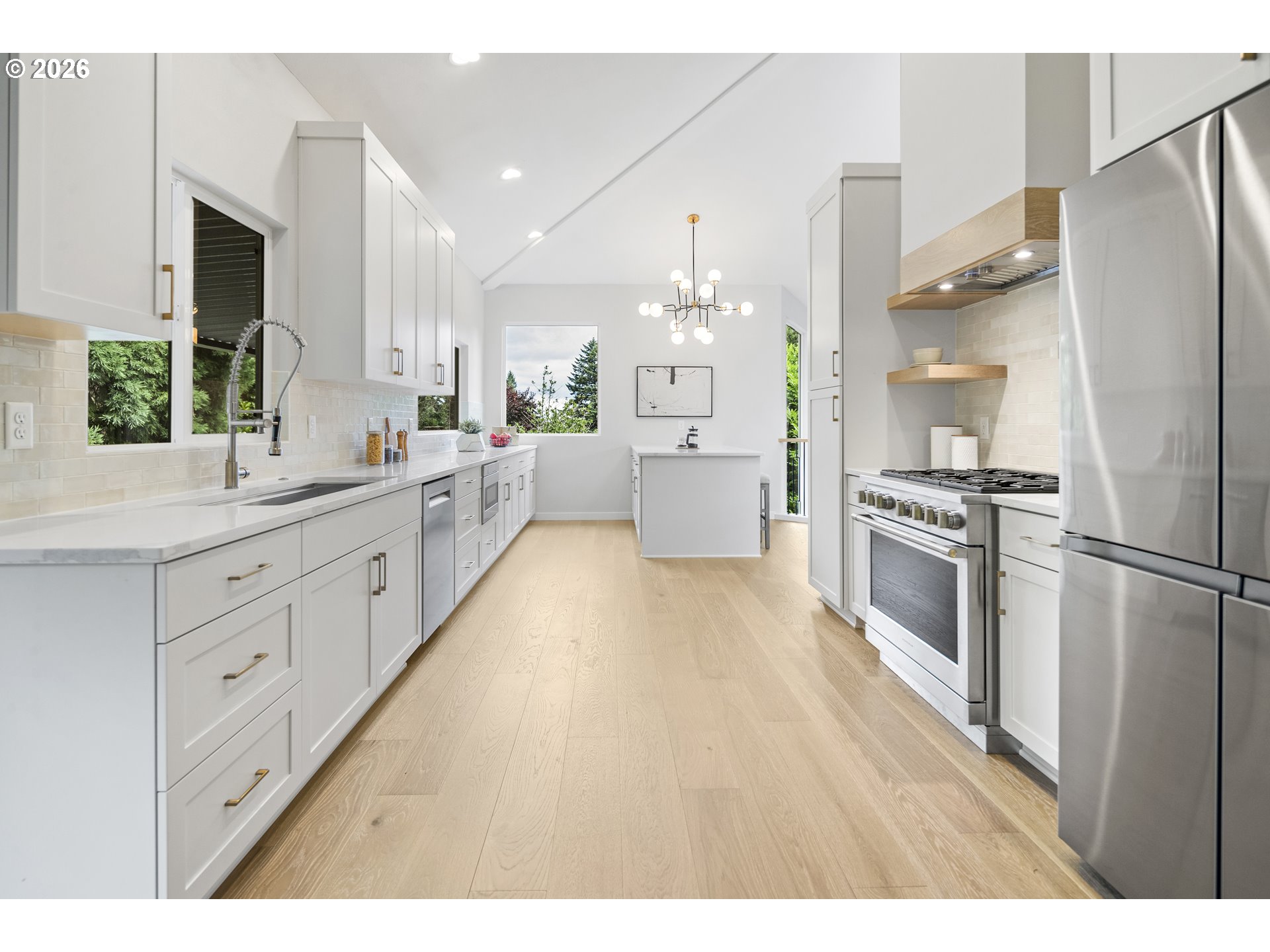 1410 WOODLAND TER