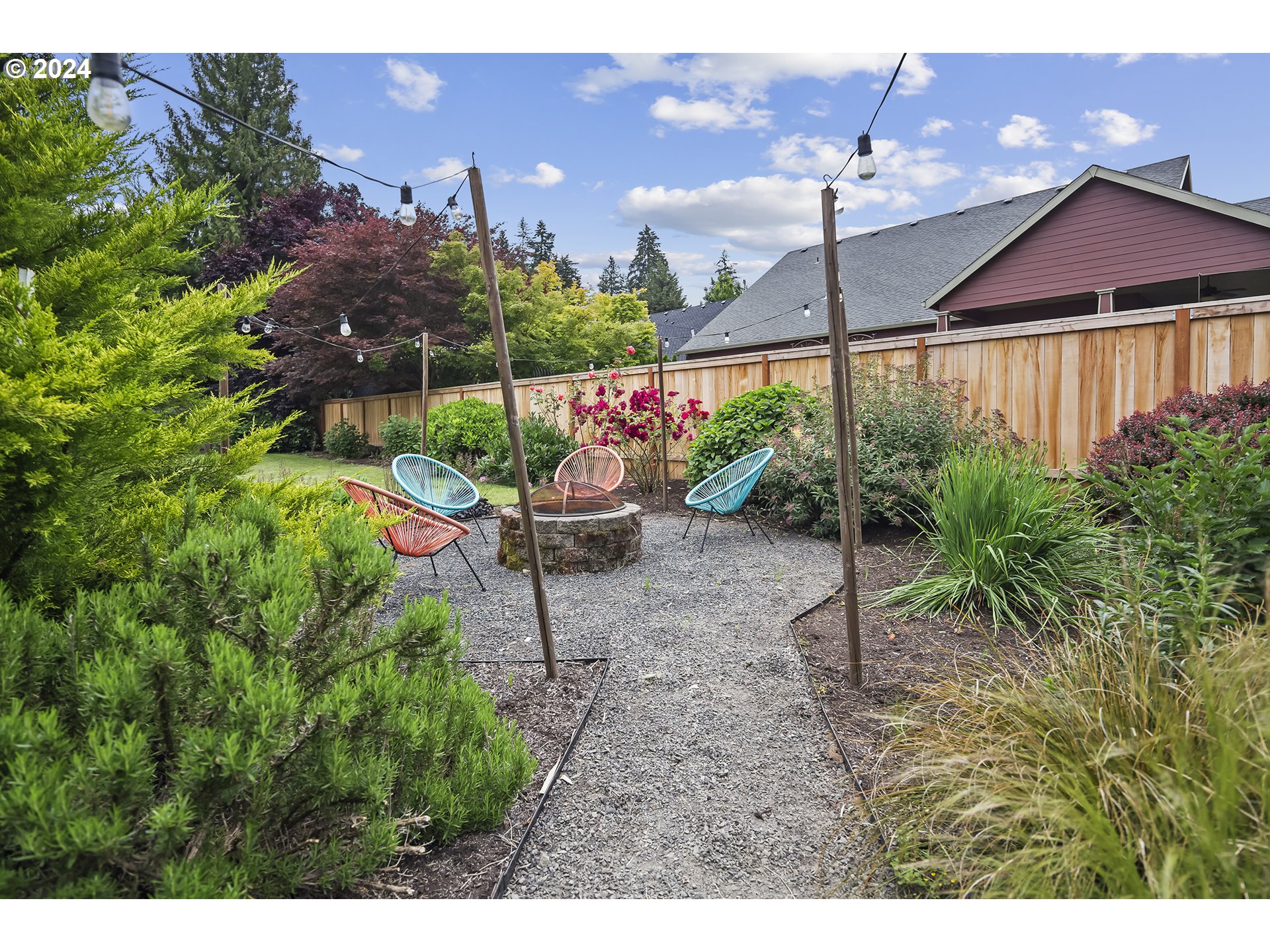 2204 MICHAEL DR