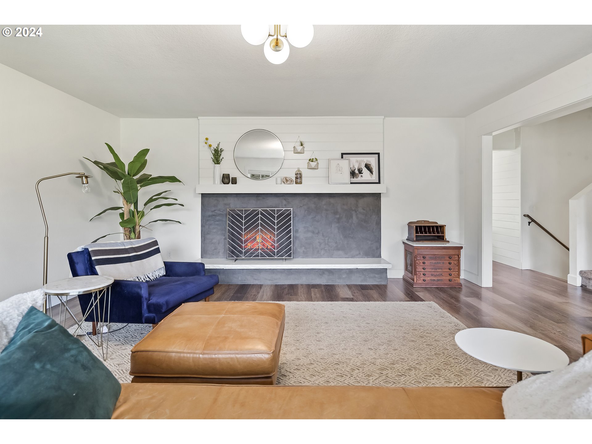 2204 MICHAEL DR