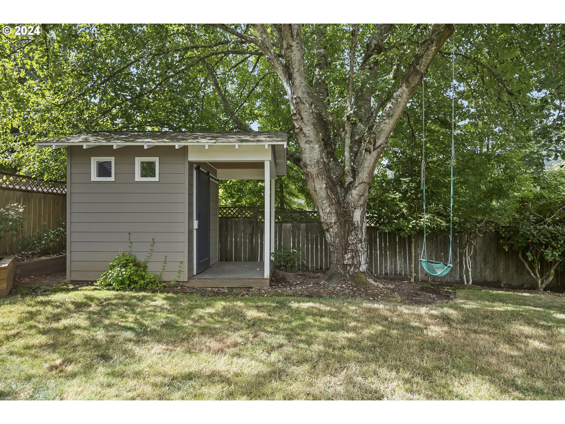 757 NICOLE DR