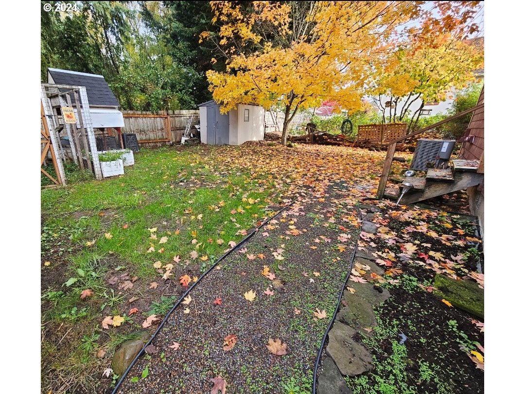 315 LINDGREN DR